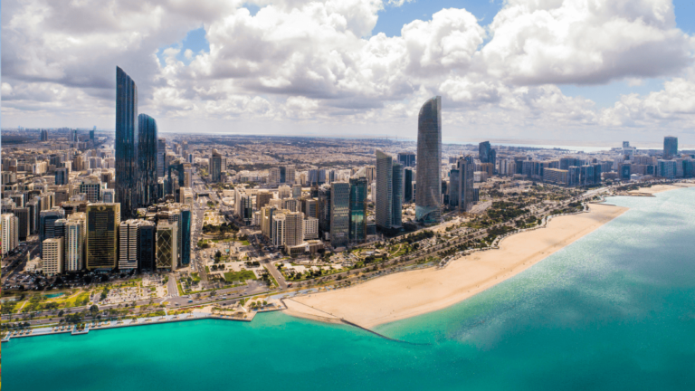 Foto van de skyline van Abu Dhabi