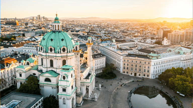 Foto van de Karlskirche in Wenen