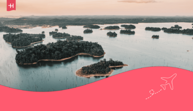 Luchtfoto van Brownsberg, Suriname, als uitgelichte afbeelding over een artikel over wat te doen in Suriname