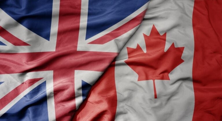 Britse en Canadese vlag