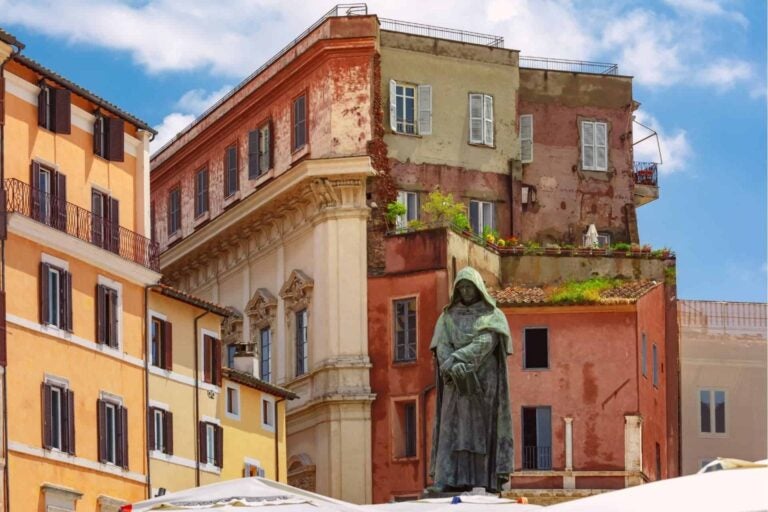 Standbeeld van Giordano Bruno op Campo de’ Fiori.