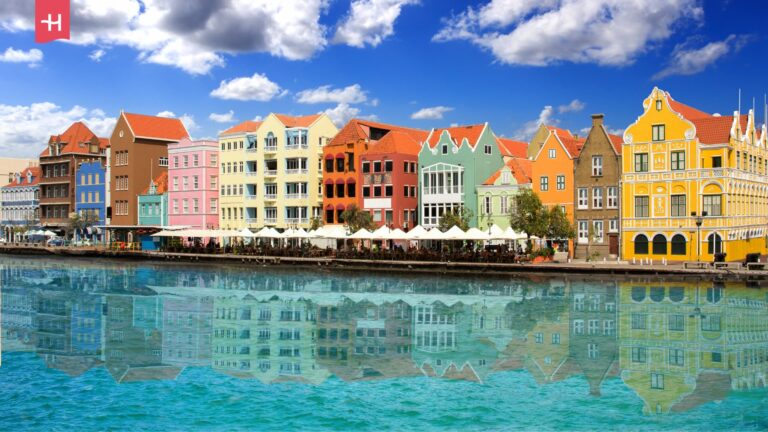 De kleurrijke huizen van Willemstad, Curaçao