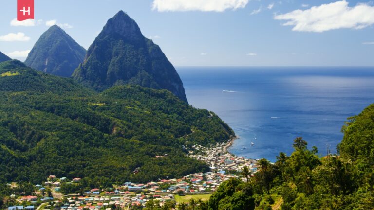 De Pitons op St Lucia, een van de mooiste Caribische eilanden
