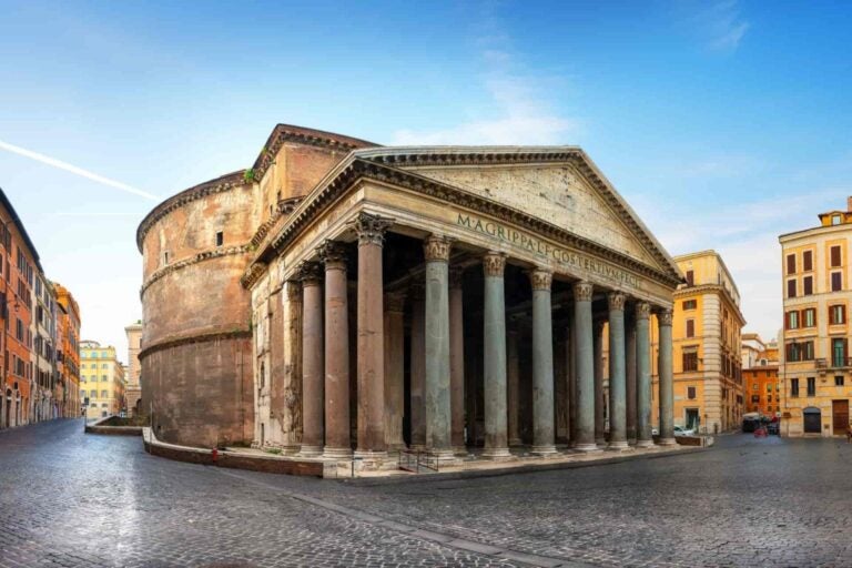 Het Pantheon, een van de bekendste bezienswaardigheden in Rome