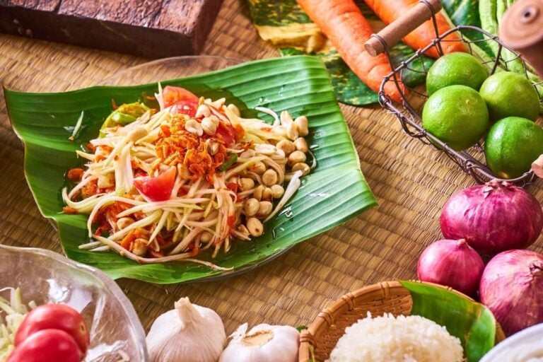 Som Tam (ook wel papajasalade) is een geweldig gerecht uit de Thaise keuken