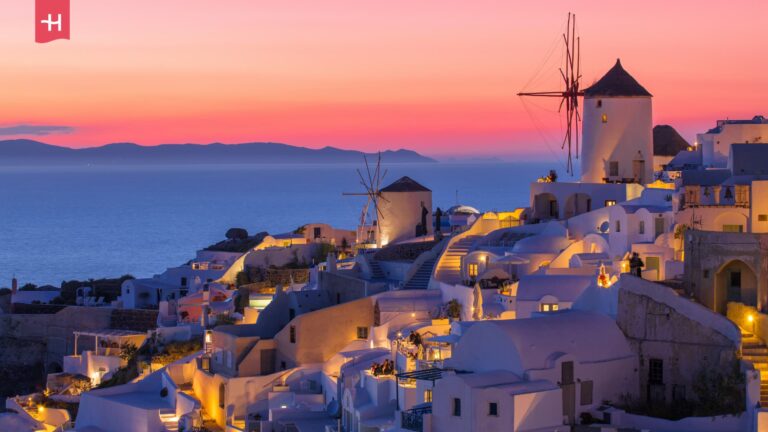 Santorini bij zonsondergang