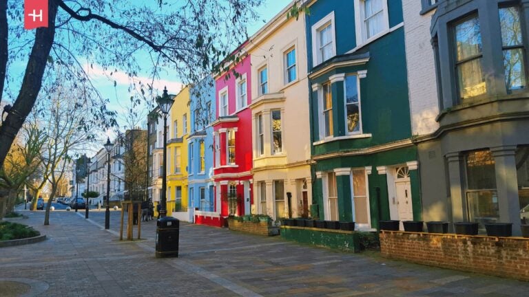 Kleurrijke huizen in de wijk Notting Hill, Londen