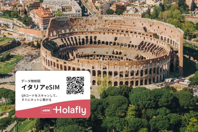 ローマ コロッセオ 空中撮影 イタリア 旅行 おすすめ Holafly 海外eSIM オラフライ データ無制限