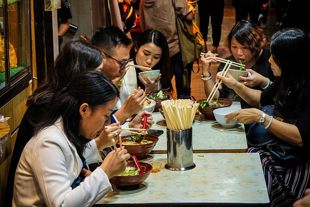 韓国旅行の注意点 最年長者より先に食べない