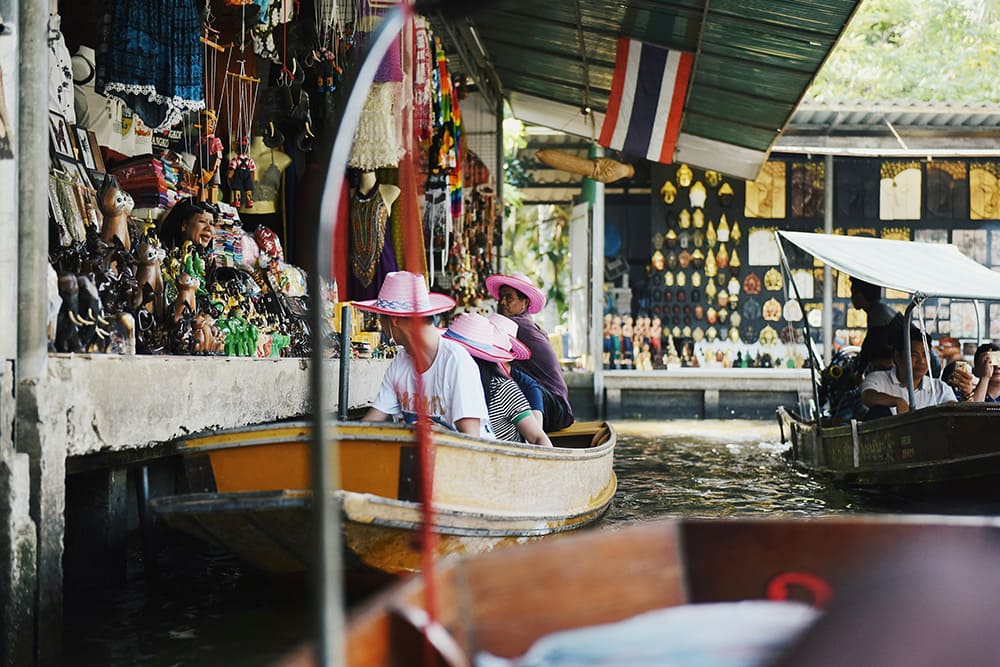 タイの観光地 ダムヌン・サドゥアク水上マーケット