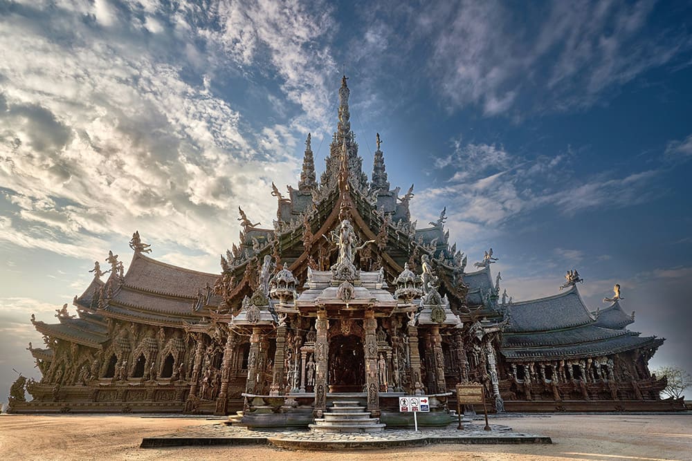 タイの観光地 サンクチュアリーオブトゥルース