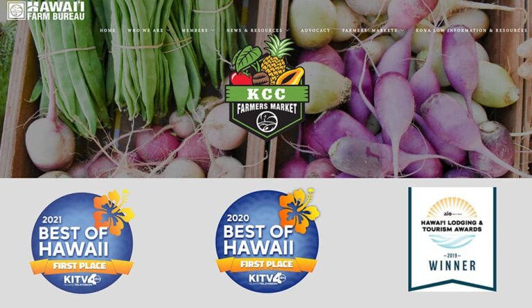 KCCファーマーズマーケットの公式看板とハワイ産野菜が並ぶローカル朝市のイメージ