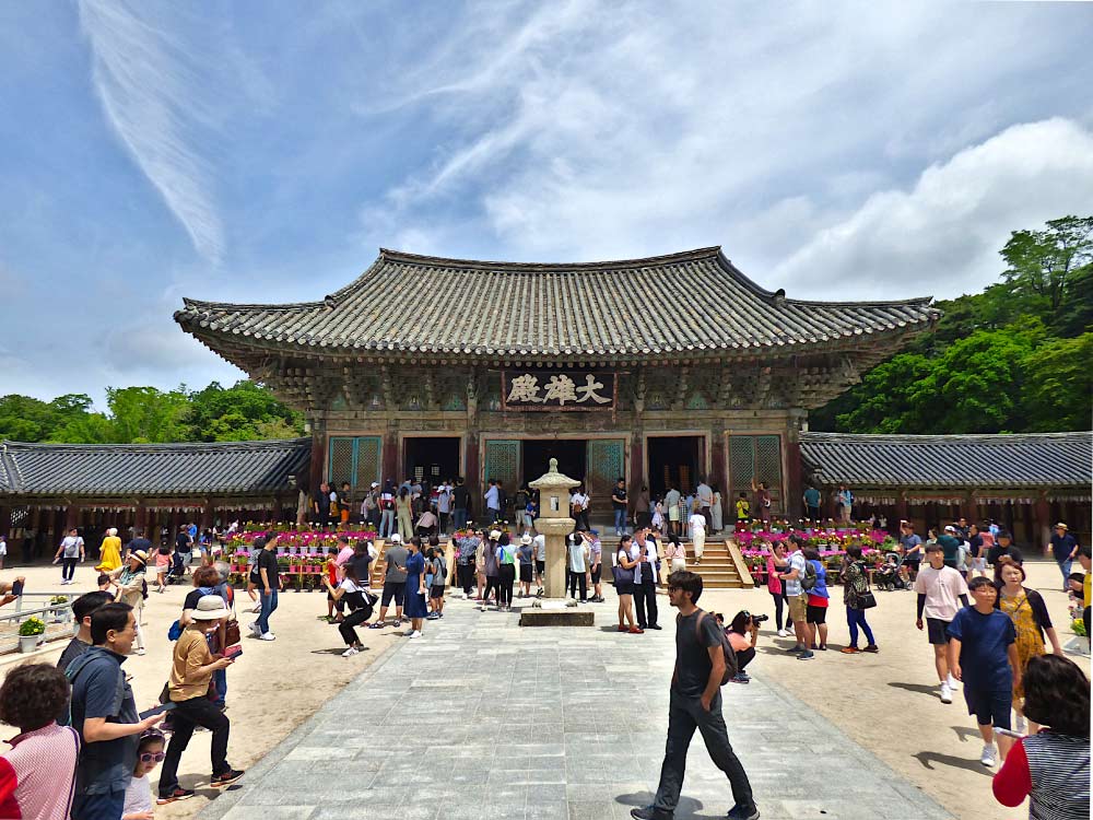 韓国・慶州の仏国寺の大雄殿。