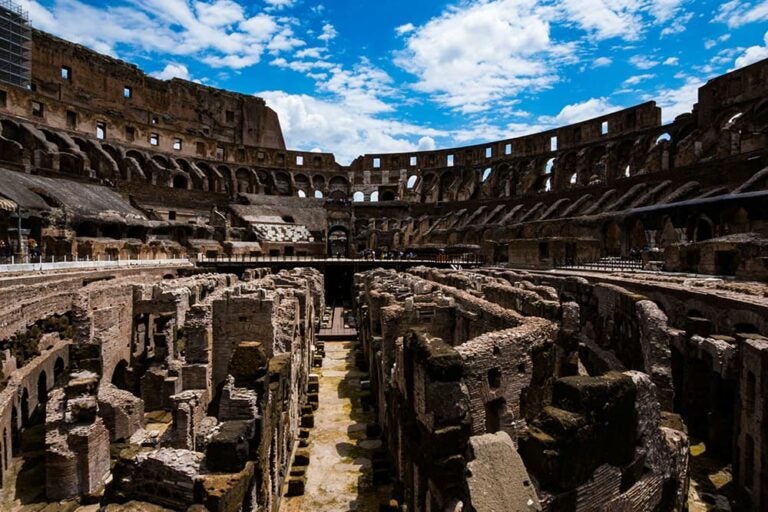 世界遺産コロッセオの地下部分