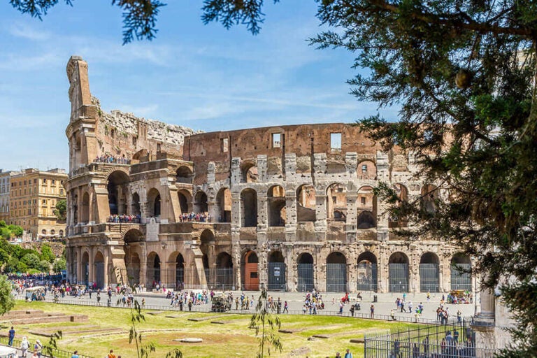 ローマのコロッセオの外観