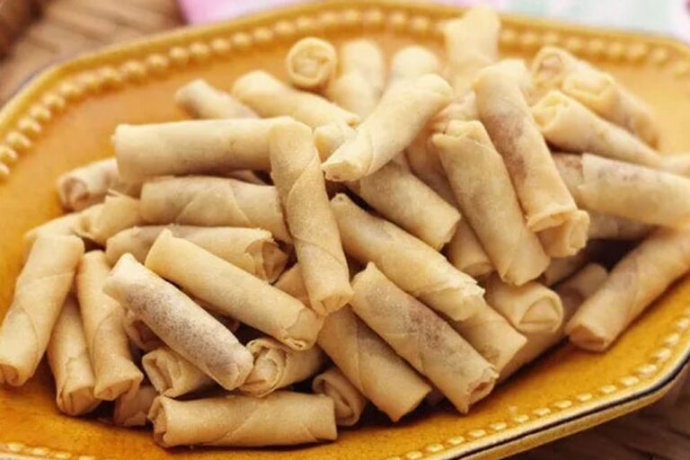 ブンガワンソロのエビ風味シュリンプロール|シンガポールで人気のお菓子土産