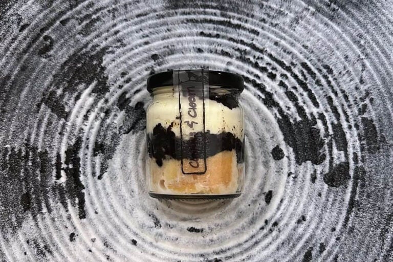 ティラミスヒーローの瓶詰めティラミス|シンガポールの人気スイーツ土産