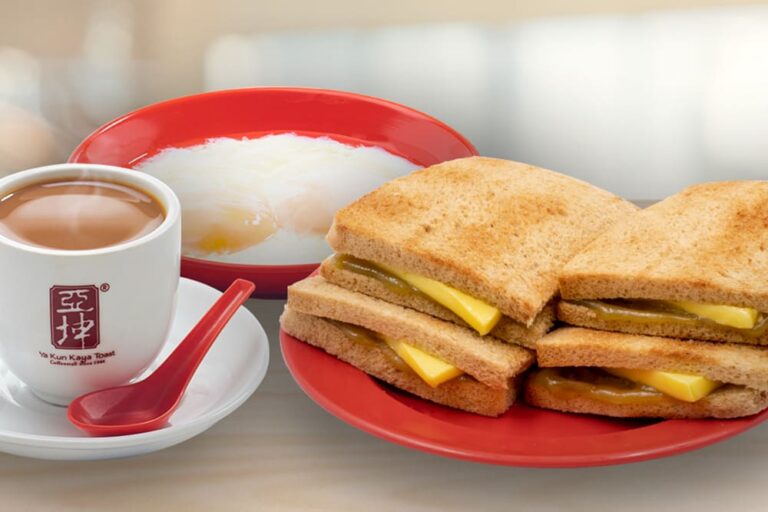 ヤ クン カヤトーストの朝食セットとカヤクッキー|シンガポール定番お土産