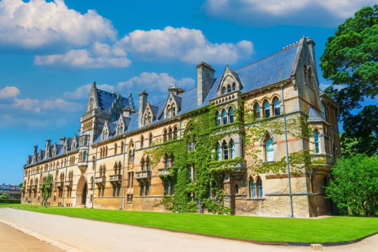 イギリス・オックスフォードのクリストチャーチ・カレッジの歴史的な建物
