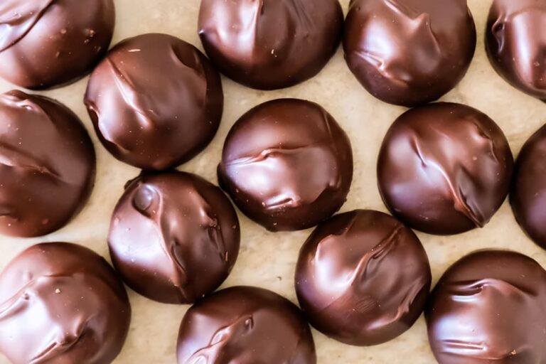 チョコレートコーティングされたオーストラリア産マカダミアナッツ