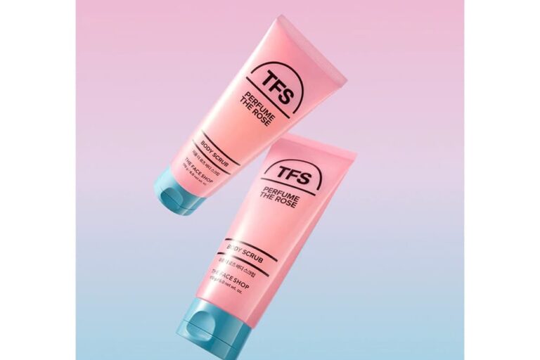 ピンクのパッケージが特徴的な韓国コスメTHE FACE SHOPのローズ香りボディスクラブ、女子向け韓国お土産に選ばれやすい一品