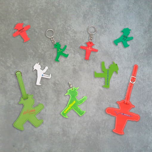 ドイツ土産の人気キャラクター、アンペルマンのキーホルダーやラゲッジタグ各種