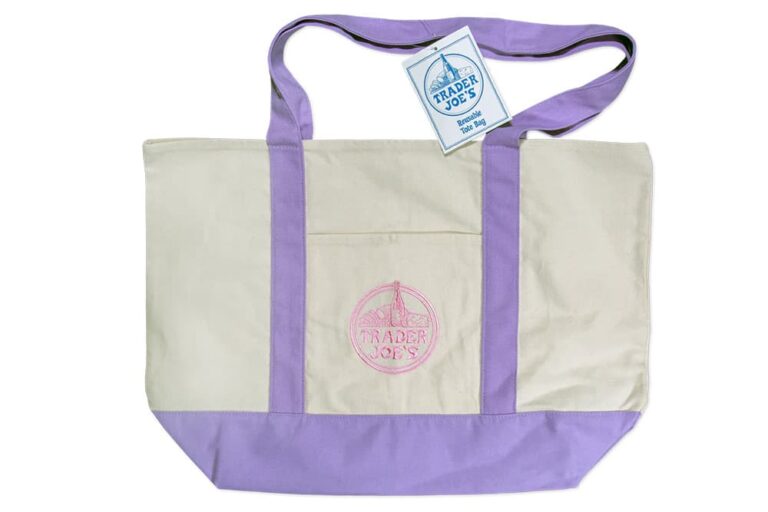 日本未上陸のスーパー「Trader Joe's」のロゴ入りリユーザブルトートバッグ。LAのお土産として人気の定番アイテム