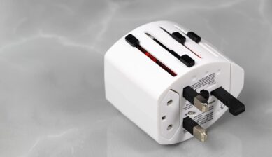 マカオ旅行で使うBFタイプ対応のマルチ変換プラグ