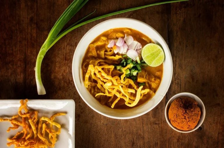 清邁自由行美食推薦 #1｜泰北咖哩麵