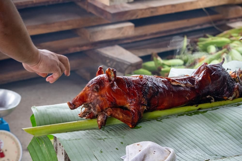 馬尼拉自由行美食 #1 | 傳統烤乳豬（Lechon）