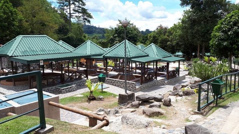 波令溫泉(Poring Hot Spring)