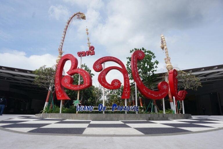 峇里島機場買網卡