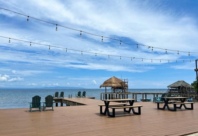 海景酒吧兼餐廳