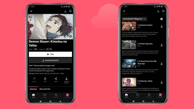 شاشتان تعرضان تنزيل المحتوى داخل تطبيق Netflix على الهاتف
