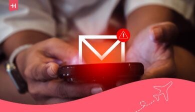 هاتف ذكي يعرض رمز تنبيه للبريد الإلكتروني، في إشارة إلى إنشاء بريد إلكتروني بدون رقم هاتف.