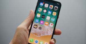 支持 eSIM 的手机列表 | 更新于 2025 年 9 月 - Holafly