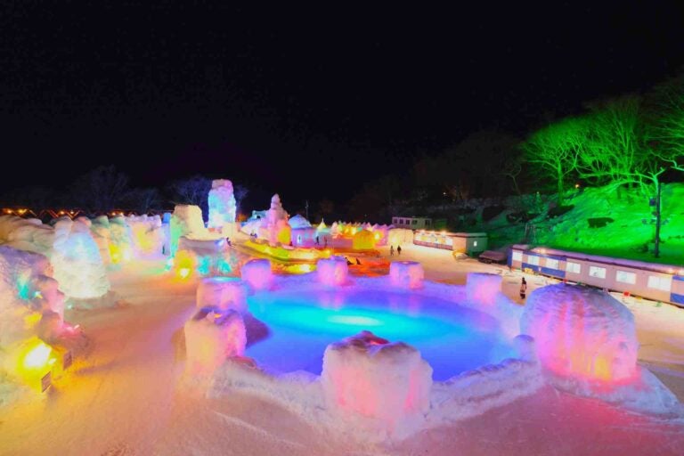 支笏（hù）湖冰雪节