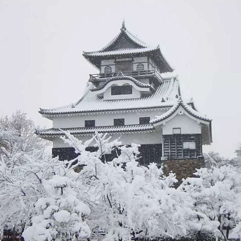 名古屋景点：犬山城