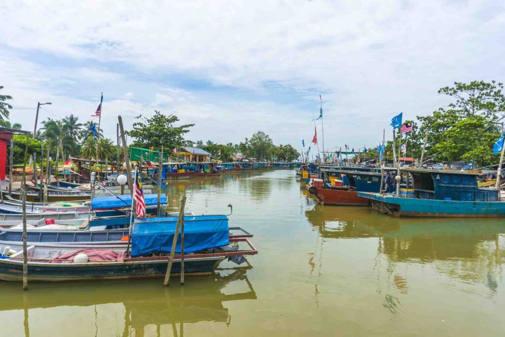 Pantai Leka