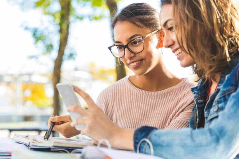 加拿大留学用手机