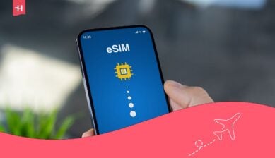 Smarttelefon som viser aktivering av eSIM, illustrasjon brukt i guide om Maya eSIM for mobilbruk.
