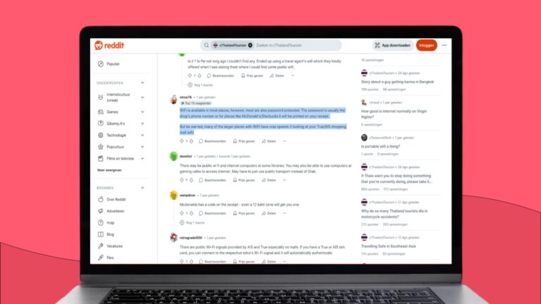 Skjermbilde av en Reddit-tråd om offentlig WiFi i Thailand vist på en bærbar PC
